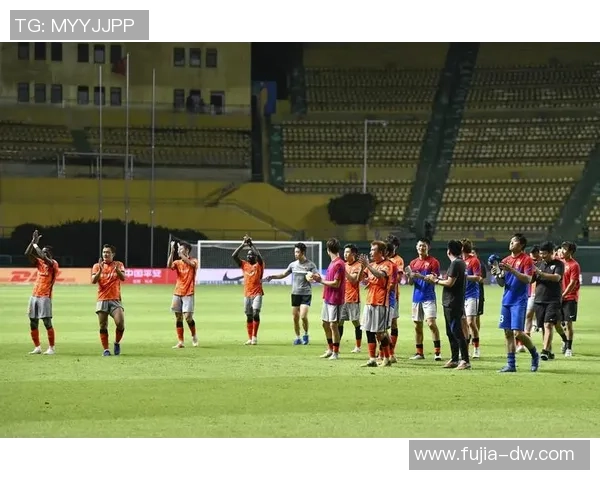 武汉足球队与重庆足球队赛后复盘分析比赛节奏与战术表现的深度探讨